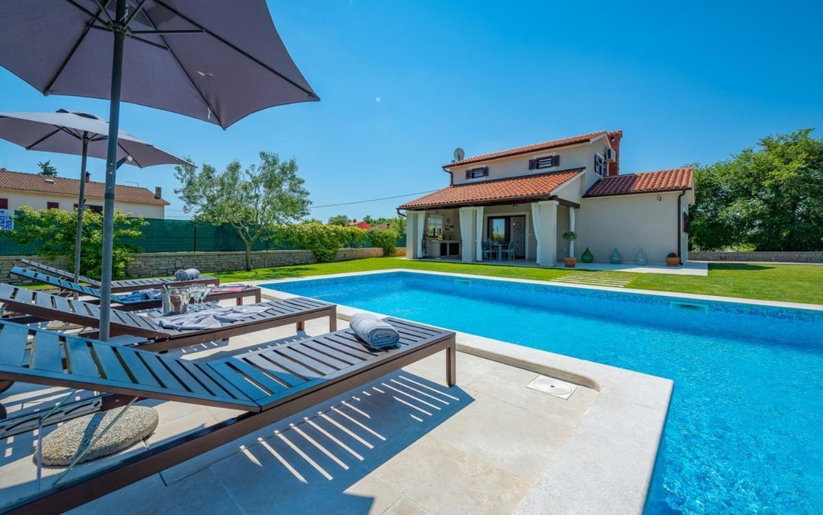 Villa Zara Marcana Екстер'єр фото