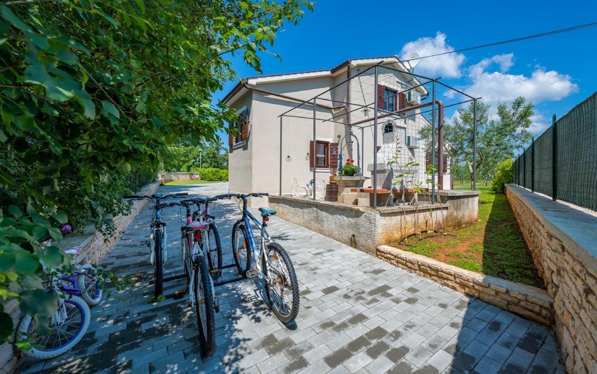 Villa Zara Marcana Екстер'єр фото
