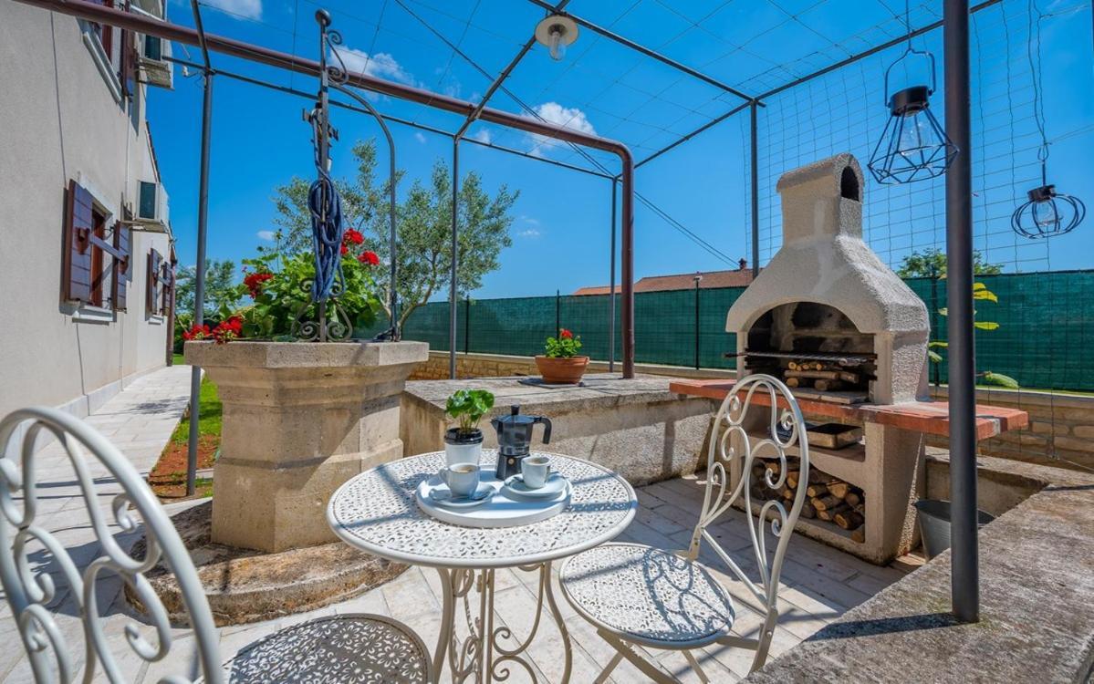 Villa Zara Marcana Екстер'єр фото